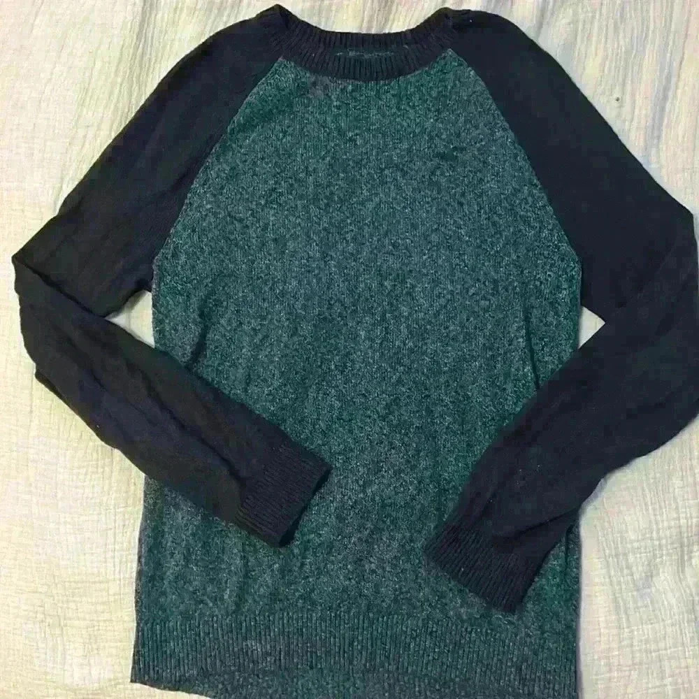 Hollister Men’s Knit Sweater